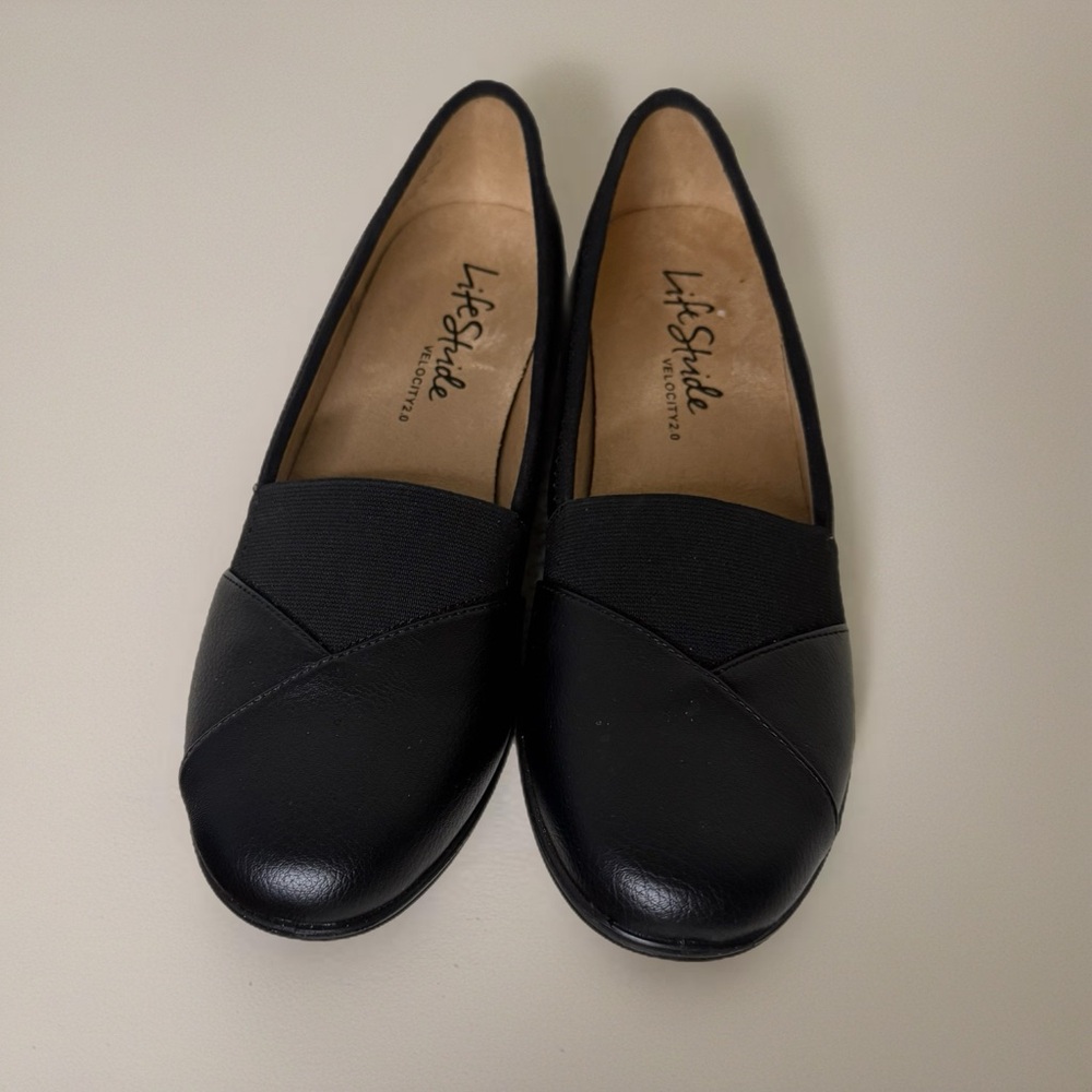 LifeStride Intro Slip-on Loafers in women's size 9
